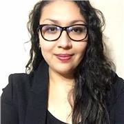 Estudiante en curso de administración de empresas, que desea compartir conocimientos de gestión y talento humano, brindando clases a adolescentes interesados en los temas dictados